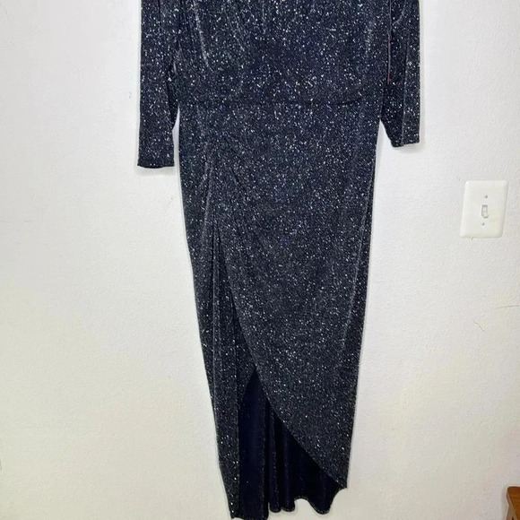 VINCE CAMUTO Gown plus size 16w Navy Metallic Threaded Long Sleeve NWT - Picture 4 of 8